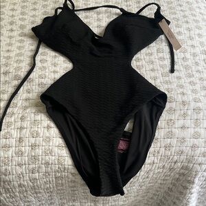 NWT Victoria's Secret Black Textured Cutout One-Piece Swimsuit